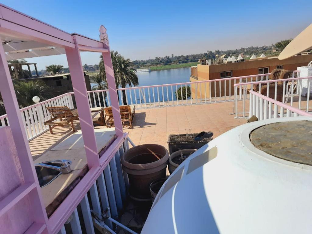 East Luxor Apartments With Nile Views Jazirat al Awwamiyah ภายนอก รูปภาพ