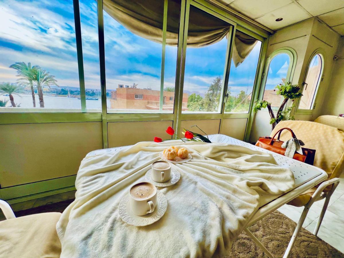 East Luxor Apartments With Nile Views Jazirat al Awwamiyah ภายนอก รูปภาพ
